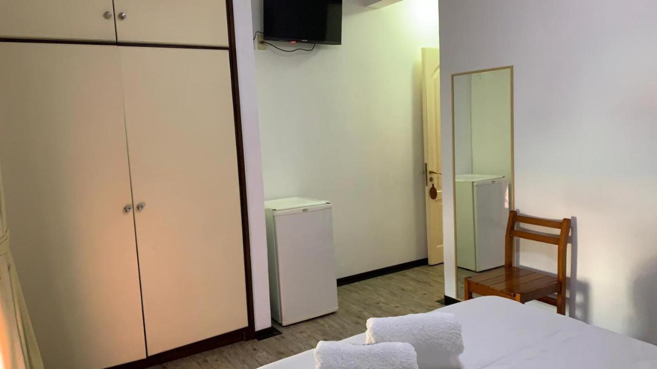Hotel Perla Del Plata Колония дел Сакременто Екстериор снимка