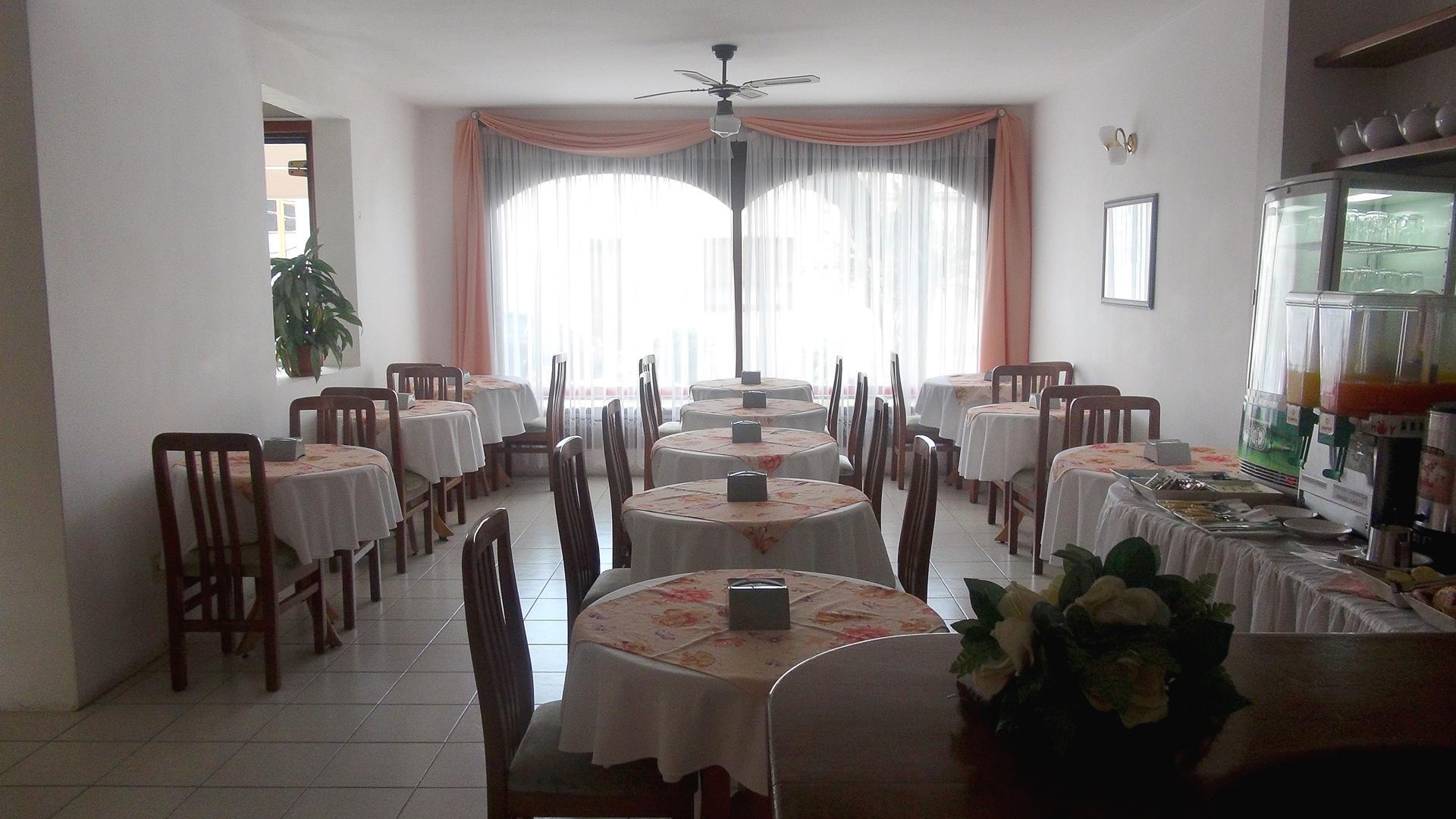 Hotel Perla Del Plata Колония дел Сакременто Екстериор снимка